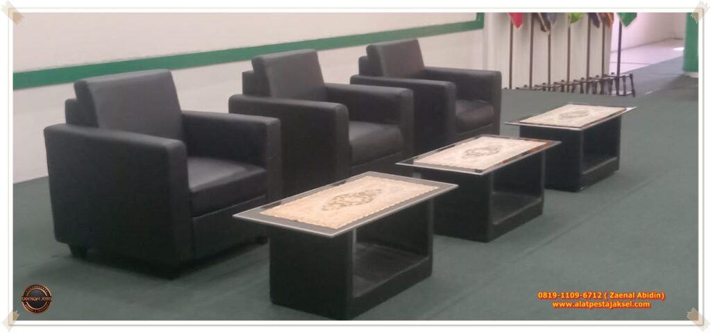 MEJA VIP KACA