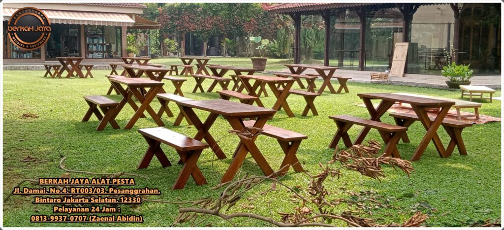 MENYEWAKAN KURSI TAMAN HARGA MURAH JAKARTA TIMUR