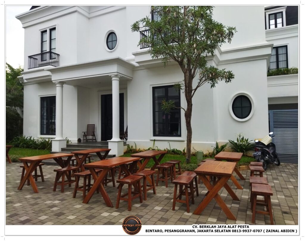 Sewa Meja Type Taman Kayu Kaki Extra Area Jakarta Selatan