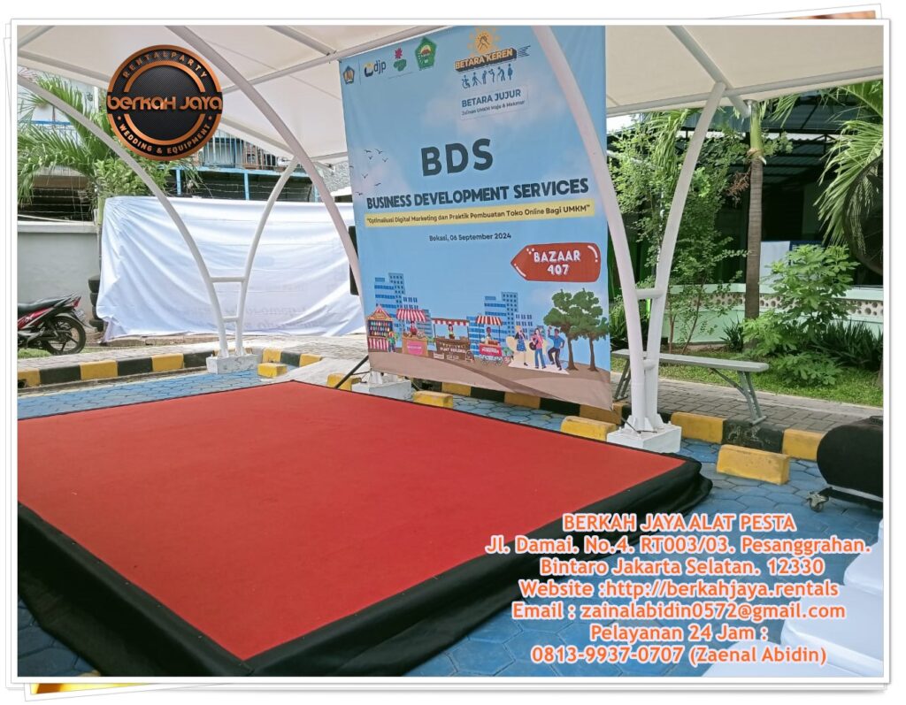 Sewa Panggung Tinggi 50cm Lengkap Karpet Merah Area Depok