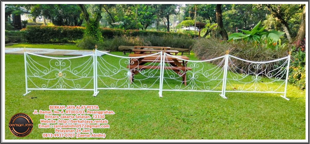 Sewa Pembatas Area VIP Putih Wilayah Terdekat Jakarta