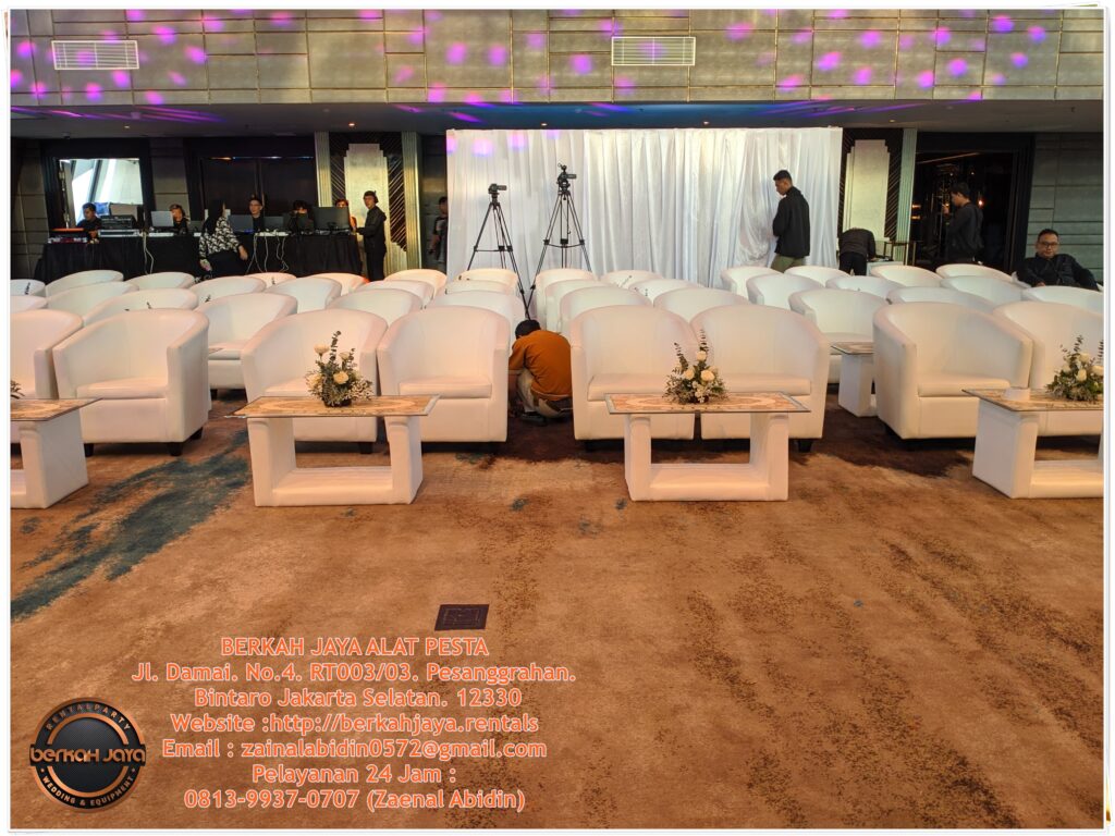 Jasa Sewa Sofa Oval Putih Area Jakarta Selatan Siap Setting