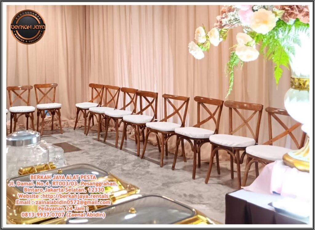 Sewa Kursi VIP Crossback Kayu Kokoh Area Jakarta Selatan