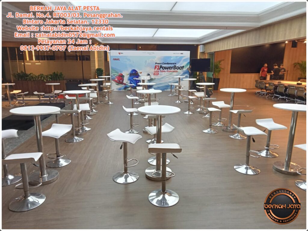 Sewa Kursi Bar Kotak Warna Putih Kerangka Stainless Di Jakarta Barat