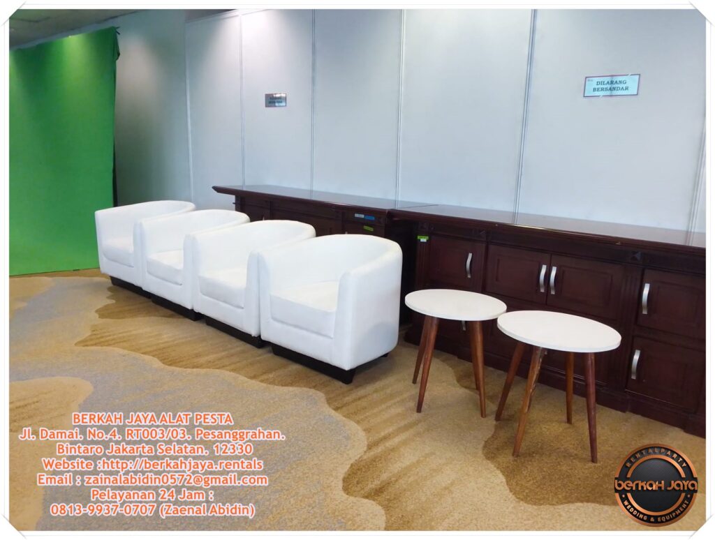 Sewa Sofa Oval Putih Daerah Jakarta Timur Berkualitas Empuk