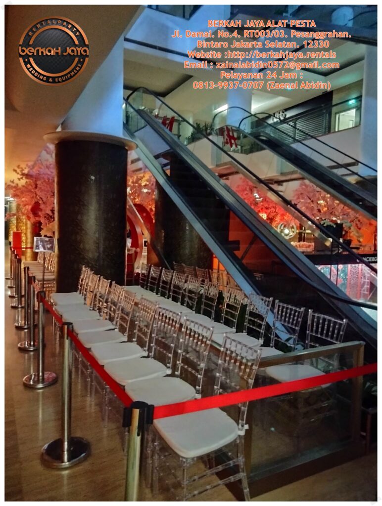 Sewa Tiang Antrian Sabuk Merah Di Area Jakarta Selatan