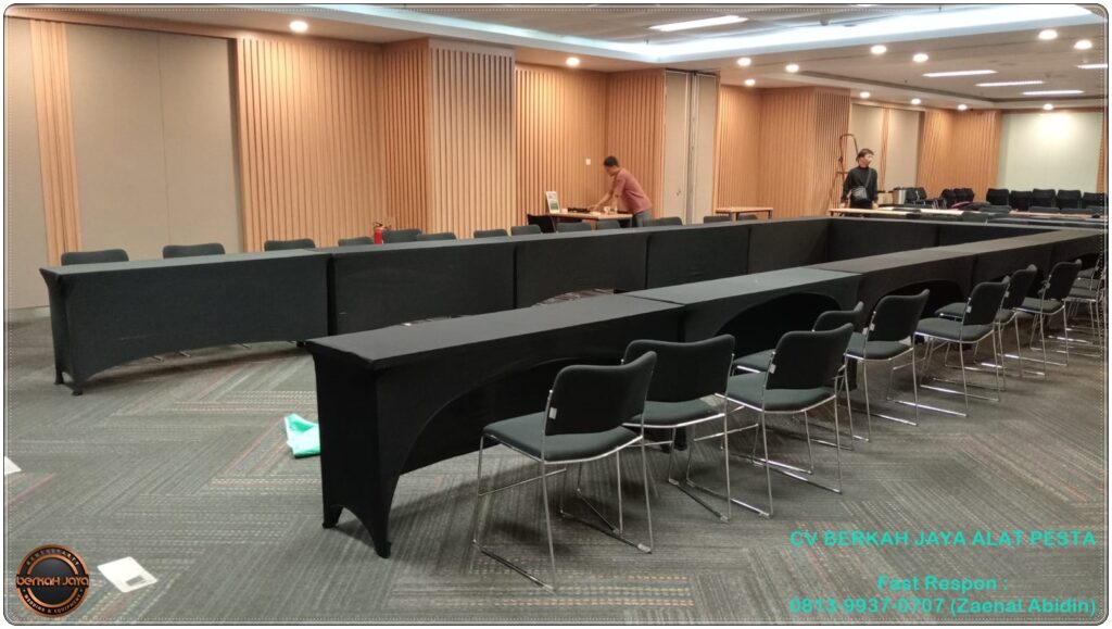 Sewa Meja IBM Setting Letter U Cover Ketat Hitam Di Jakarta Selatan