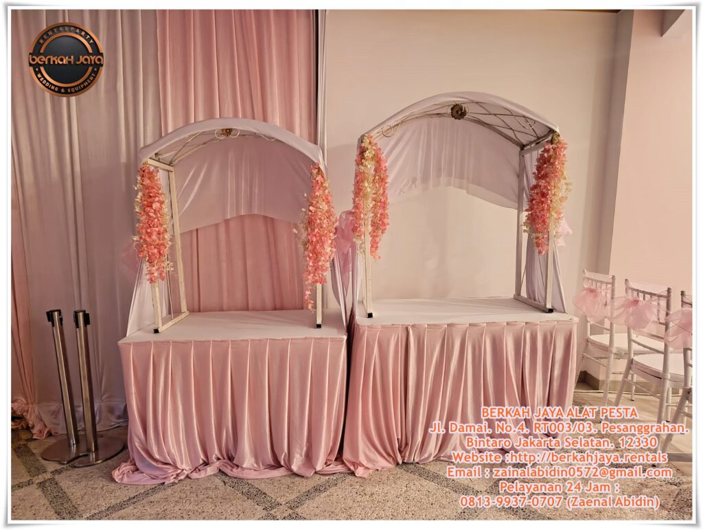 Sewa Meja Gubukan Putih Dan Meja Bulat D120cm Di Jakarta