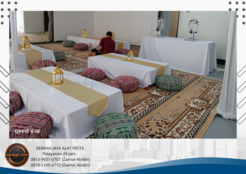 Sewa Meja Kotak Type Lesehan Cover Warna Warni Area Jakarta Selatan